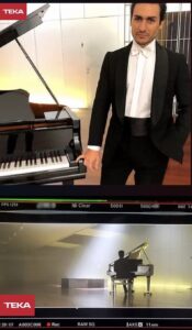 Raúl Cabrera, graba comercial para la marca Teka, como Pianista.